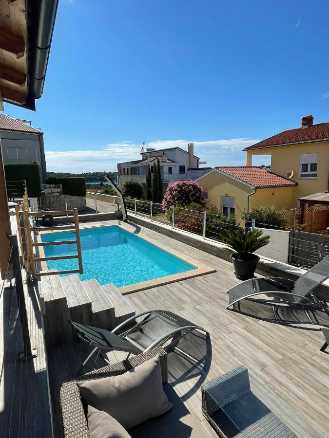 Apartament Luxury 2-bedroom Near The With Private Pool -exclusive Use